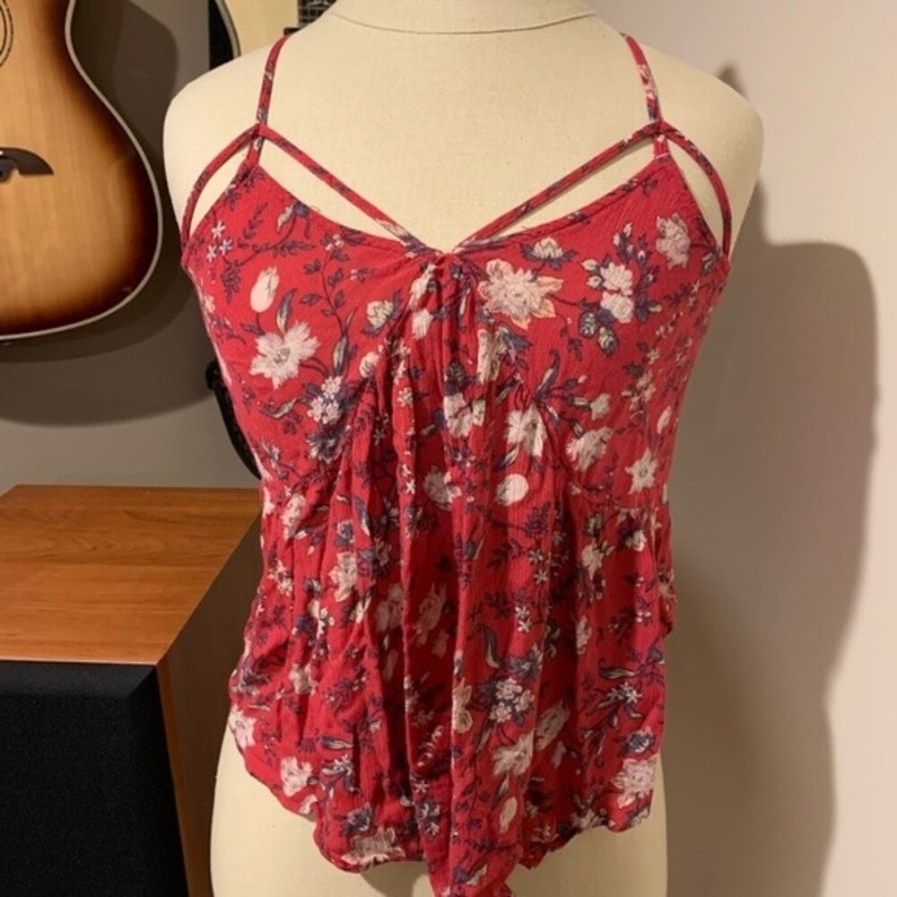 American Eagle Outfitters size small tank. Red with flowers Great strappy design